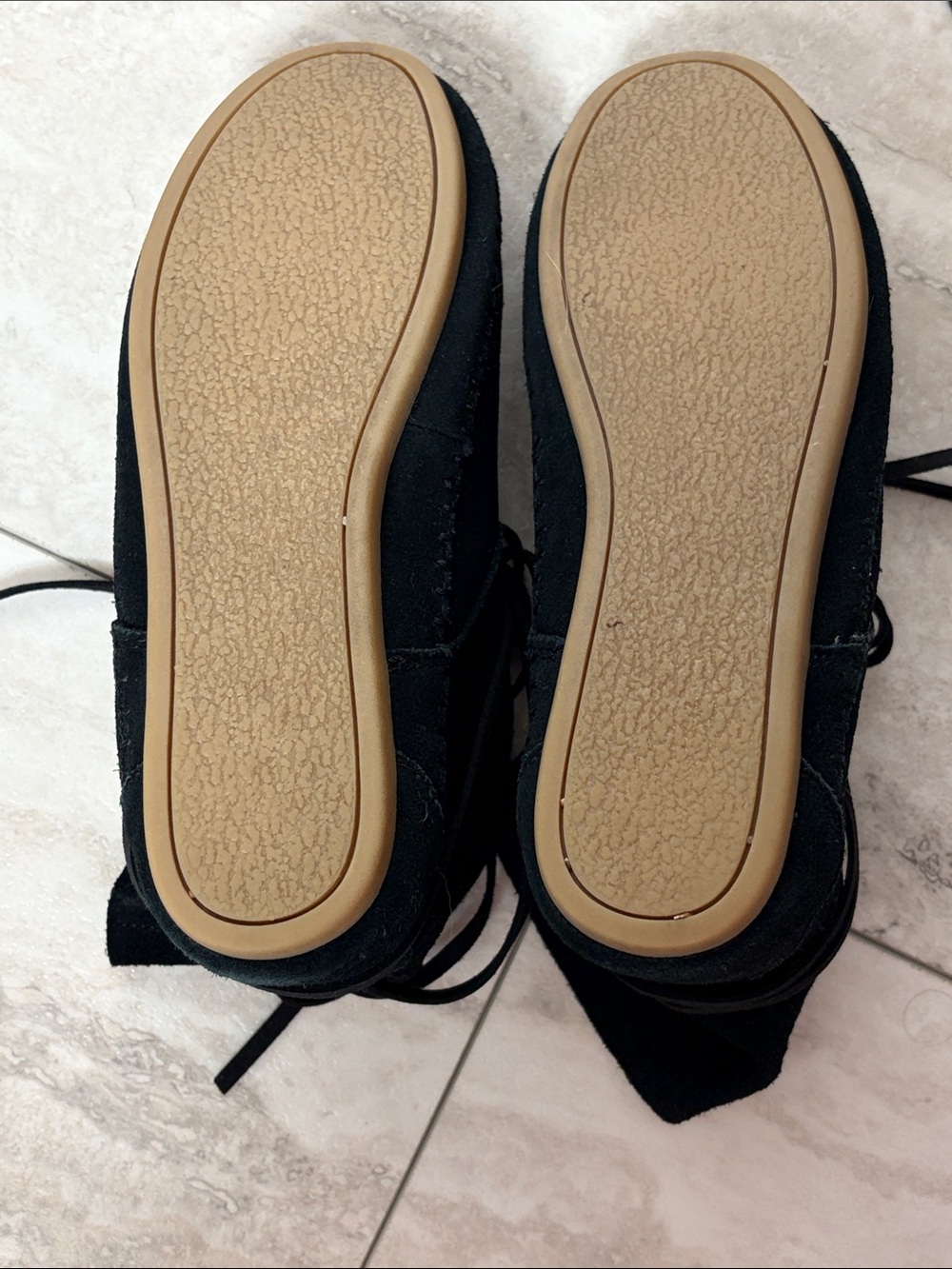 Toms Black Leather Zahara Moccasin Booties White Grey Aztec Embroidery - Picture 8 of 8